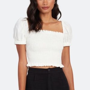 Barely worn. ASTR puff sleeve white crop top. S